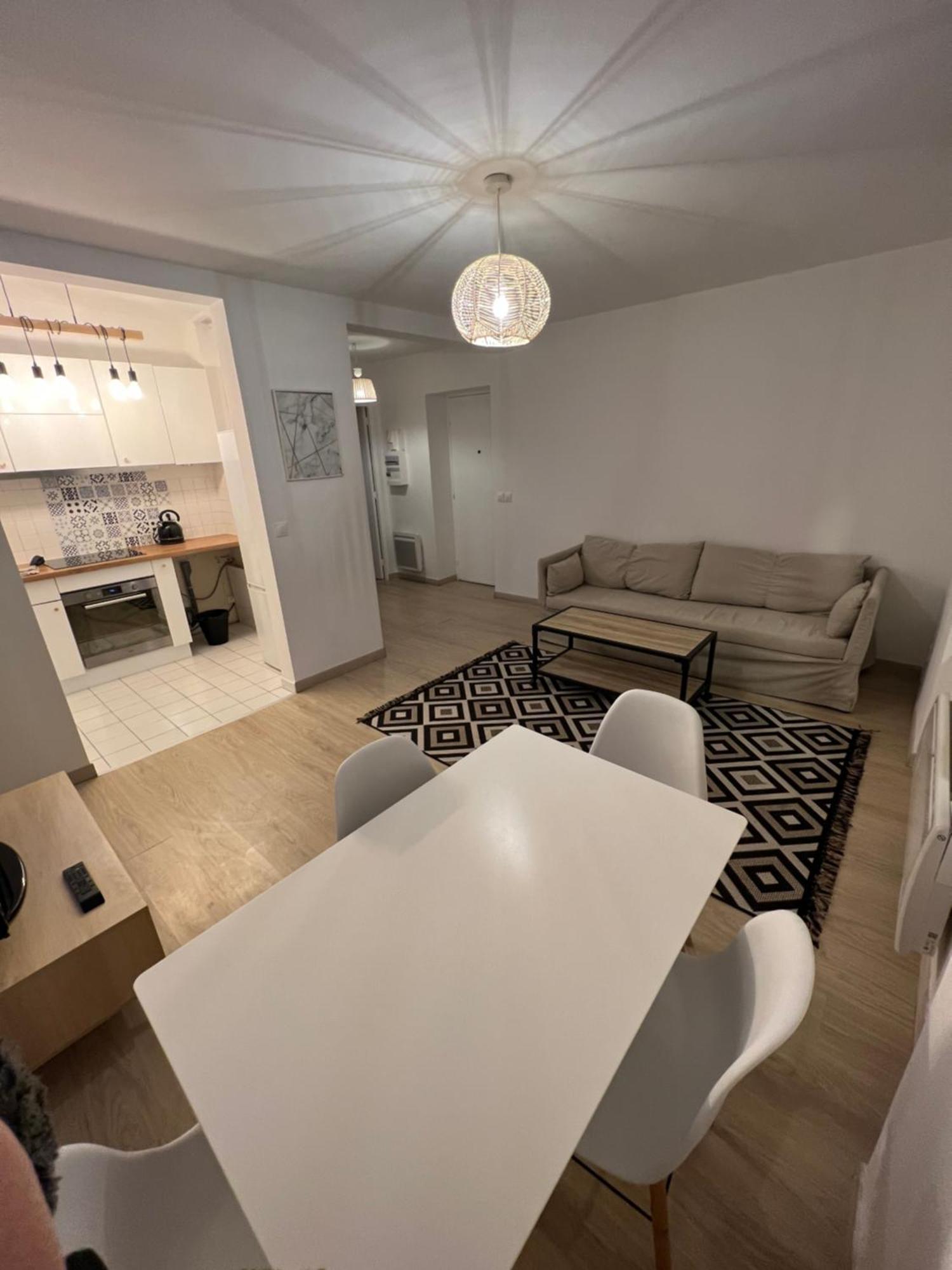 Appartement Lumineux A 2 Pas D'Enghien Montmorency Ngoại thất bức ảnh